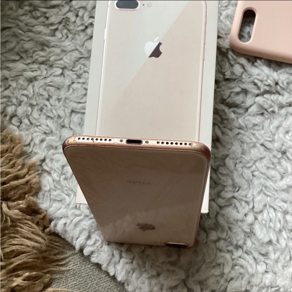 Apple iPhone 8 Plus Unlocked to all Carriers Excellent Condition - Picture 10 of 11